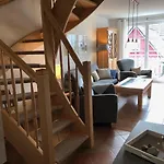 Glebbe 66 _ Hus Suennschien 징스트