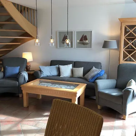 Glebbe 66 _ Hus Suennschien Zingst