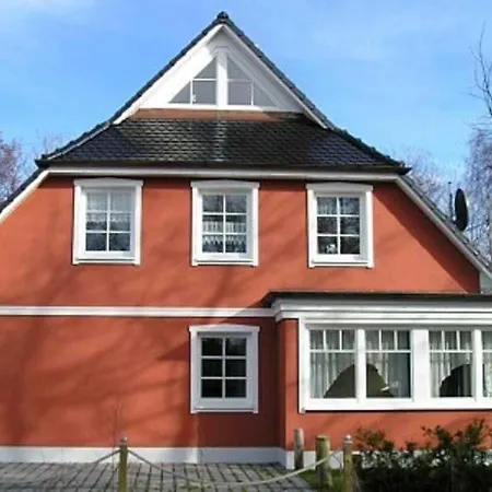 Glebbe 66 _ Hus Suennschien Apartment Zingst